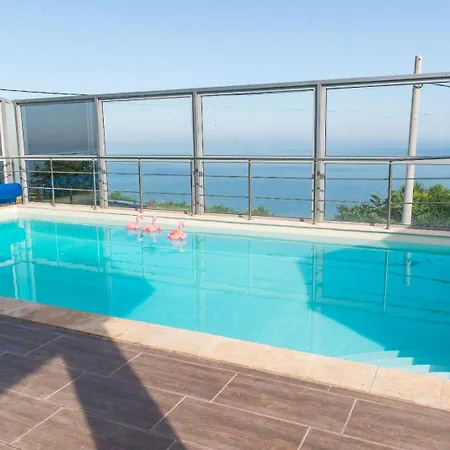 Kuni - Salty Pool & Panorama Holiday home *