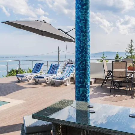 Kuni - Salty Pool & Panorama Holiday home *